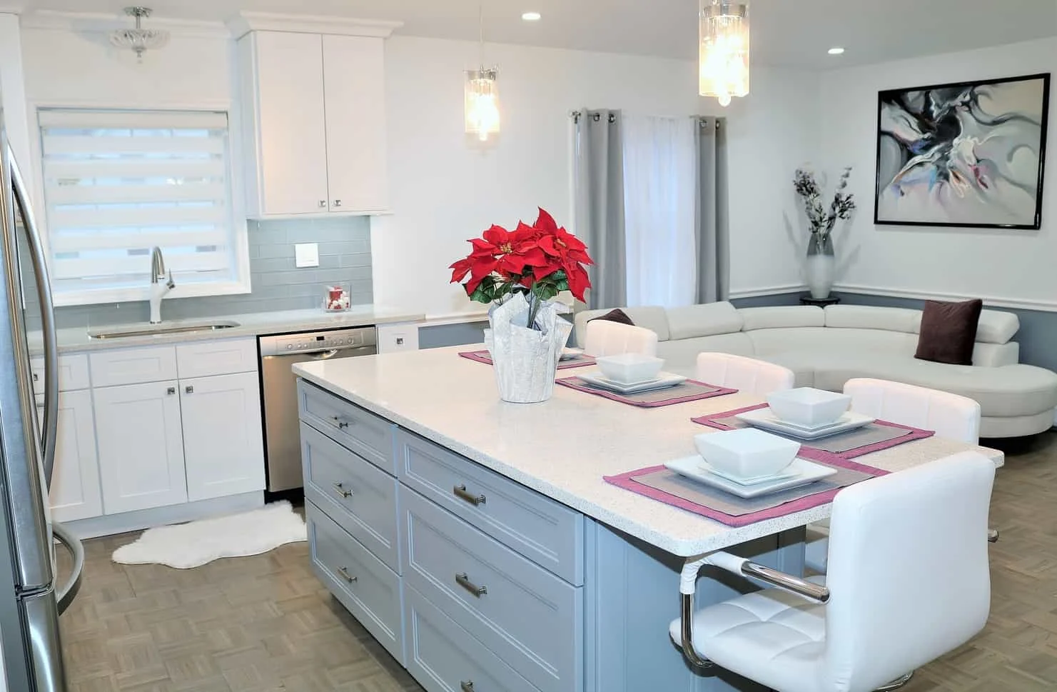 KITCHEN ISLAND
